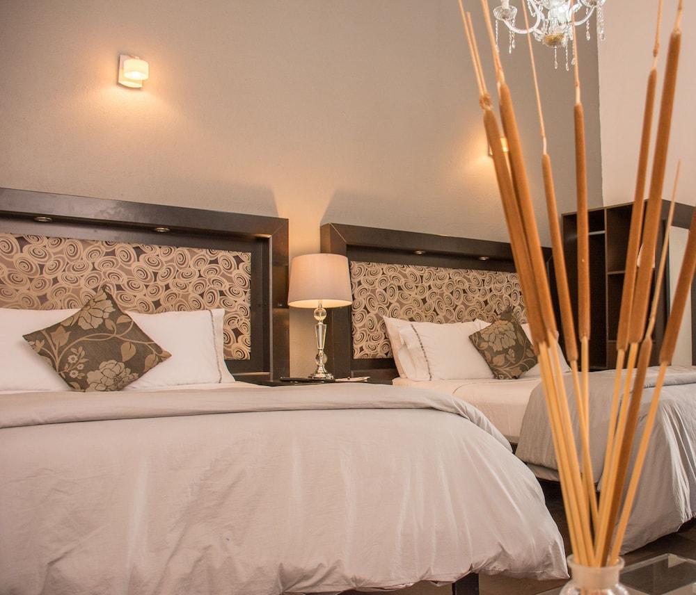M Hoteles Concepto Morelia Luaran gambar