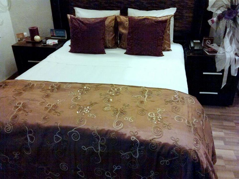 M Hoteles Concepto Morelia Luaran gambar