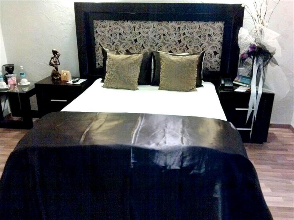 M Hoteles Concepto Morelia Luaran gambar