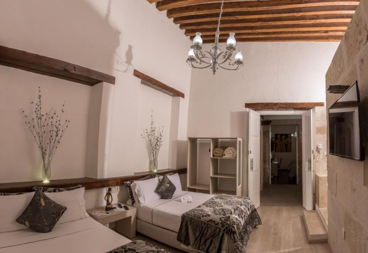 M Hoteles Concepto Morelia Luaran gambar